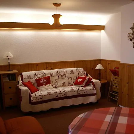 Apartment Pied Des Pistes, Appt Confort, 4 Pers, Balcon - Fr-1-557-53 *